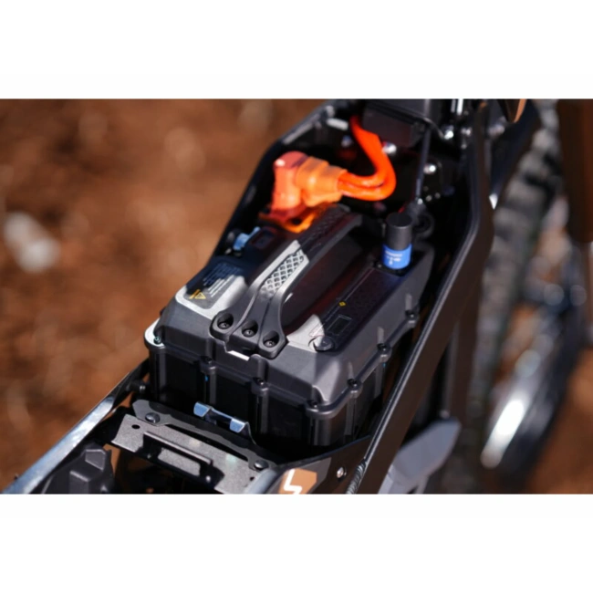 Cross Surron Ultra Bee HP 21kW - brązowy